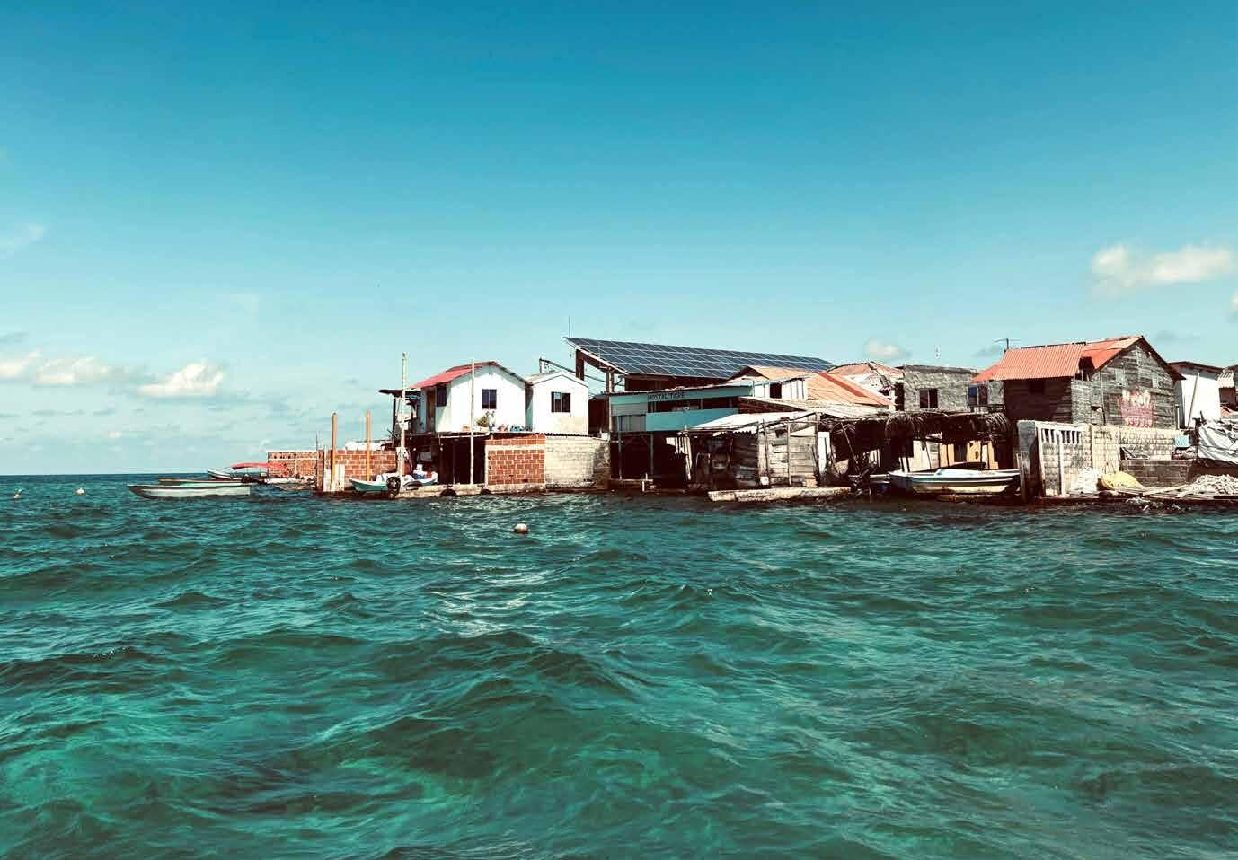 Santa Cruz del Islote è l’isola più densamente popolata dell’arcipelago di San Bernardo. Si trova appena sopra il livello del mare.